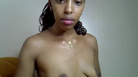 sweet_ashanny online show from April 2026 08:35:02 AM