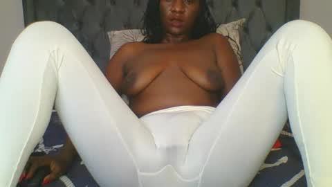 Snapshot of sweet_blackberry93 chatting on July 2026 09:17:01 AM bella online show from July 2026 09:17:01 AM