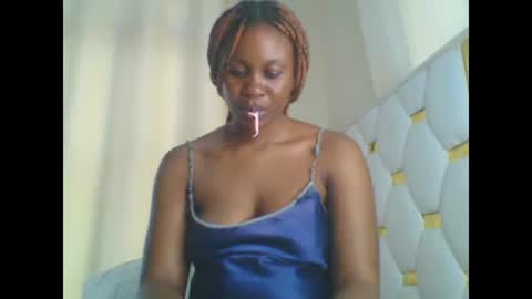 Snapshot of sweet_blackgal chatting on December 2024 08:02:02 AM Lavie online show from December 2024 08:02:02 AM