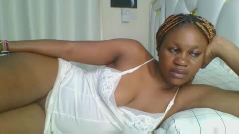 Snapshot of sweet_blackgal chatting on December 2024 12:34:02 AM Lavie online show from December 2024 12:34:02 AM