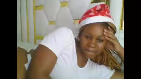 Snapshot of sweet_blackgal chatting on December 2024 02:49:01 PM Lavie online show from December 2024 02:49:01 PM
