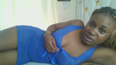 Snapshot of sweet_blackgal chatting on January 2025 10:15:02 AM Lavie online show from January 2025 10:15:02 AM