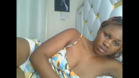 Snapshot of sweet_blackgal chatting on January 2025 08:55:01 PM Lavie online show from January 2025 08:55:01 PM