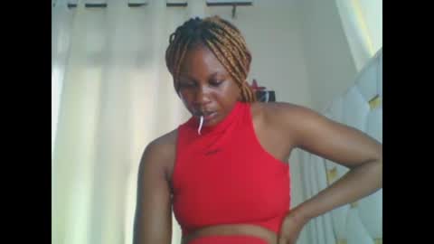 Snapshot of sweet_blackgal chatting on January 2025 12:35:01 PM Lavie online show from January 2025 12:35:01 PM