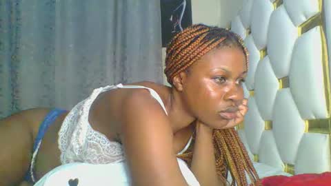 Snapshot of sweet_blackgal chatting on January 2025 02:09:01 AM Lavie online show from January 2025 02:09:01 AM