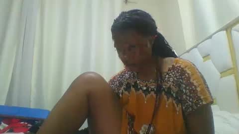 Snapshot of sweet_blackgal chatting on February 2025 02:36:02 AM Lavie online show from February 2025 02:36:02 AM