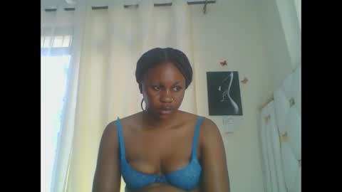 Snapshot of sweet_blackgal chatting on February 2025 10:08:02 AM Lavie online show from February 2025 10:08:02 AM