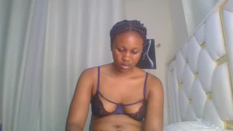 Snapshot of sweet_blackgal chatting on February 2025 05:51:02 PM Lavie online show from February 2025 05:51:02 PM
