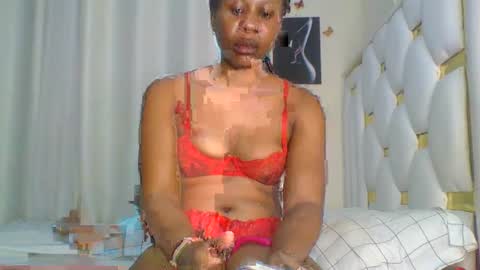 Snapshot of sweet_blackgal chatting on February 2025 12:37:02 AM Lavie online show from February 2025 12:37:02 AM