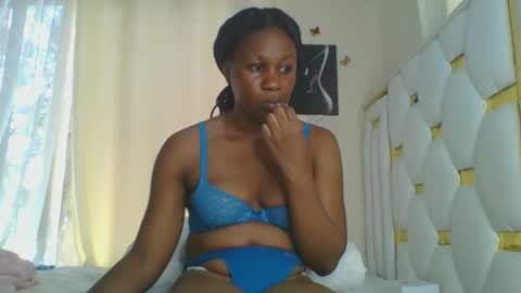 Snapshot of sweet_blackgal chatting on February 2025 10:49:02 AM Lavie online show from February 2025 10:49:02 AM