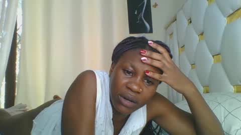 Snapshot of sweet_blackgal chatting on March 2025 08:02:01 AM Lavie online show from March 2025 08:02:01 AM