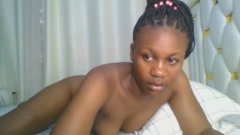 Snapshot of sweet_blackgal chatting on March 2025 03:39:01 AM Lavie online show from March 2025 03:39:01 AM