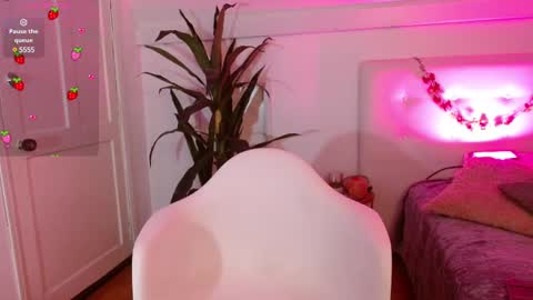 Snapshot of sweet_blueberry_ chatting on March 2025 01:59:02 PM sweet blueberry online show from March 2025 01:59:02 PM