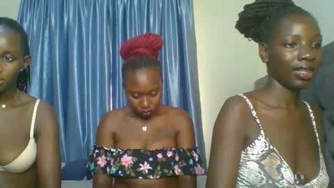 Camila online show from December 2025 10:53:02 AM