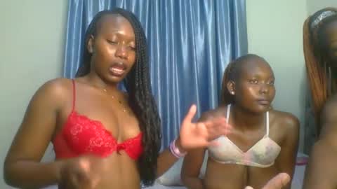 Camila online show from February 2026 12:15:02 AM