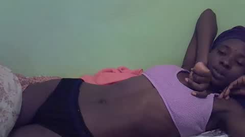 Snapshot of sweet_candie01 chatting on November 2025 06:41:02 PM sweet_candie01 online show from November 2025 06:41:02 PM