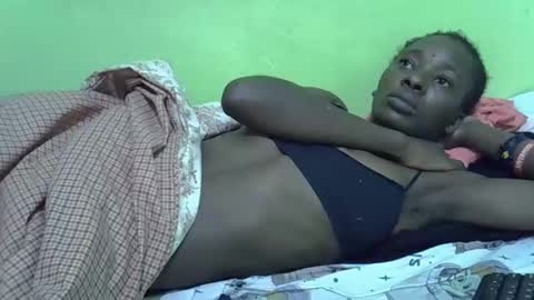 Snapshot of sweet_candie01 chatting on December 2025 03:45:02 AM sweet_candie01 online show from December 2025 03:45:02 AM