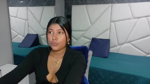 Snapshot of sweet_canelaa73 chatting on November 2025 06:08:02 PM canelaa online show from November 2025 06:08:02 PM