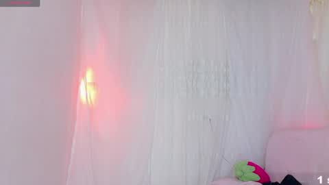 Snapshot of sweet_carine chatting on May 2026 10:56:01 AM camil online show from May 2026 10:56:01 AM