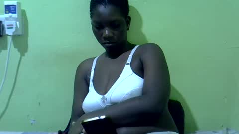 Snapshot of sweet_cherie1 chatting on June 2026 05:57:01 AM sweet_cherie1 online show from June 2026 05:57:01 AM