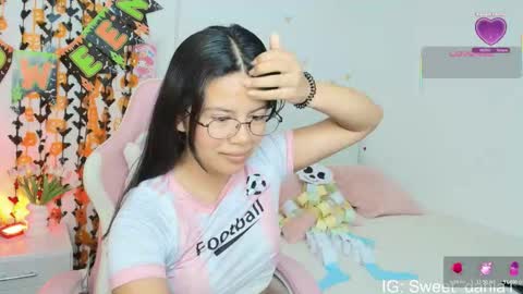 Snapshot of sweet_dania_ chatting on October 2025 08:46:01 AM sweet_dania_ online show from October 2025 08:46:01 AM