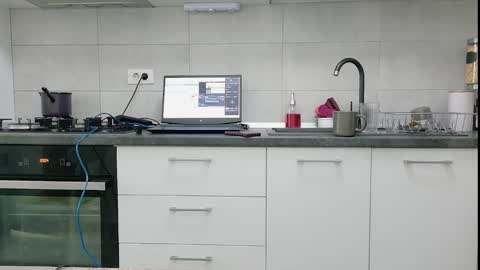 Snapshot of sweet_ella chatting on February 2026 07:04:01 AM online show from February 2026 07:04:01 AM