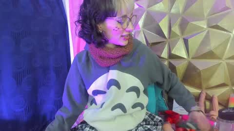 Snapshot of sweet_emmili chatting on December 2024 03:22:01 PM emmili online show from December 2024 03:22:01 PM