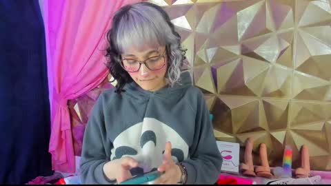 Snapshot of sweet_emmili chatting on January 2025 03:24:01 PM emmili online show from January 2025 03:24:01 PM