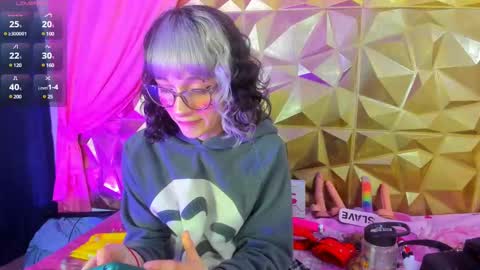 Snapshot of sweet_emmili chatting on March 2025 03:39:01 PM emmili online show from March 2025 03:39:01 PM