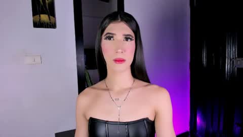 Snapshot of sweet_falon chatting on July 2026 05:33:02 AM Sweet Fhalon online show from July 2026 05:33:02 AM