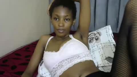 Snapshot of sweet_freaky chatting on March 2026 10:14:02 PM sweet_freaky online show from March 2026 10:14:02 PM