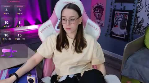 Alice online show from December 2025 03:12:01 AM