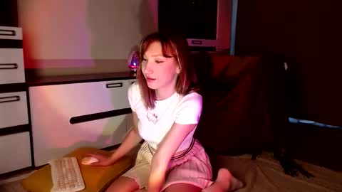 Molly online show from December 2025 03:12:03 AM