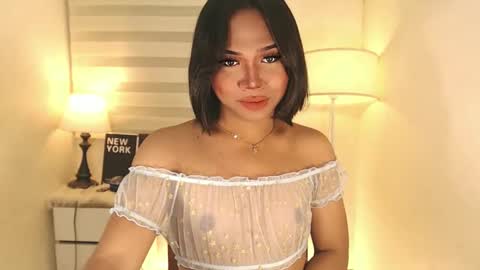 Snapshot of sweet_hoelly chatting on January 2025 10:55:01 AM Slutty Shannel online show from January 2025 10:55:01 AM