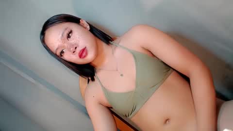 Snapshot of sweet_honeylove chatting on March 2026 01:13:01 AM Anisha online show from March 2026 01:13:01 AM