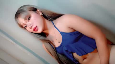 Snapshot of sweet_honeylove chatting on March 2026 04:51:02 AM Anisha online show from March 2026 04:51:02 AM
