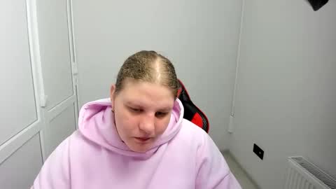 Karla online show from May 2026 06:18:01 AM