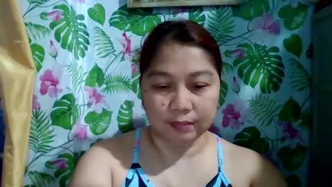 Snapshot of sweet_kayley chatting on December 2024 09:49:02 PM sweet_kayley online show from December 2024 09:49:02 PM