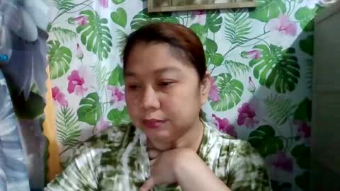 Snapshot of sweet_kayley chatting on January 2025 02:41:01 AM sweet_kayley online show from January 2025 02:41:01 AM