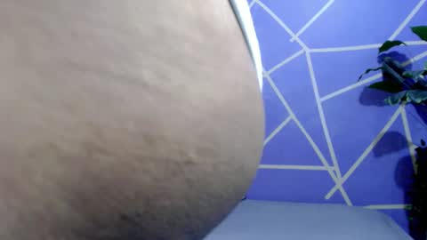 Snapshot of sweet_kendallxxxx chatting on December 2024 07:21:02 PM Nicahhh online show from December 2024 07:21:02 PM