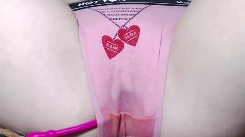 Snapshot of sweet_kitten25 chatting on February 2025 01:17:02 PM Kitten online show from February 2025 01:17:02 PM