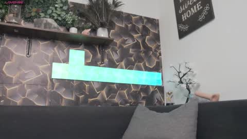 Snapshot of sweet_kitty2000 chatting on February 2025 05:31:01 AM Alesy online show from February 2025 05:31:01 AM