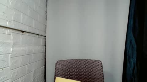 Snapshot of sweet_laika chatting on February 2026 04:23:02 AM LAIKA online show from February 2026 04:23:02 AM