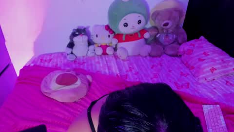 Snapshot of sweet_lemariee_ chatting on May 2026 03:31:02 PM Lemarie online show from May 2026 03:31:02 PM