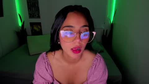 Lina online show from May 2026 02:19:02 AM