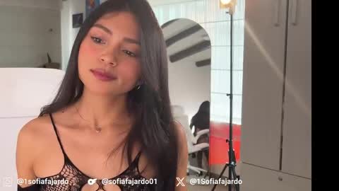 Snapshot of sweet_littleee chatting on April 2026 05:51:01 PM free private online show from April 2026 05:51:01 PM