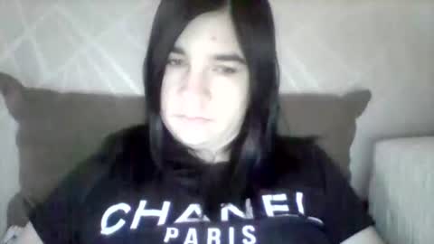 sweet_love2223 online show from June 2026 06:38:02 AM