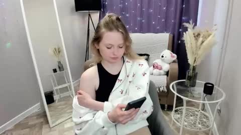 Mikki online show from March 2026 10:26:01 AM