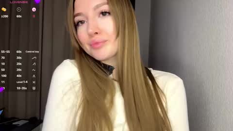 Snapshot of sweet_meaw chatting on January 2026 01:43:02 AM Michelle online show from January 2026 01:43:02 AM