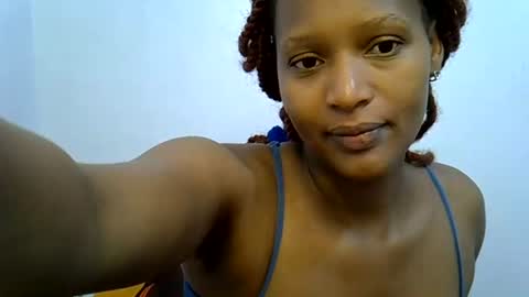 Snapshot of sweet_melod chatting on July 2026 11:55:01 PM Linda online show from July 2026 11:55:01 PM